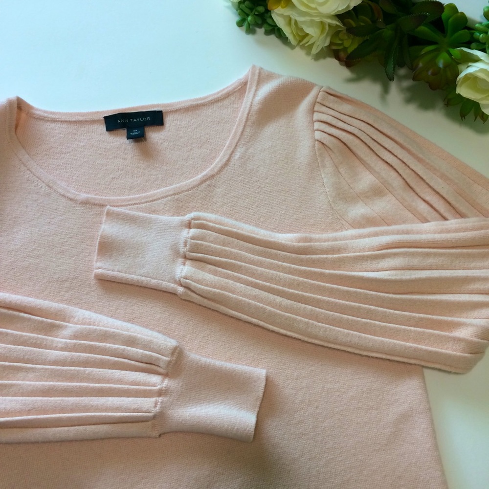 Ann Taylor Pleated Balloon Sleeve Sweater <XS>